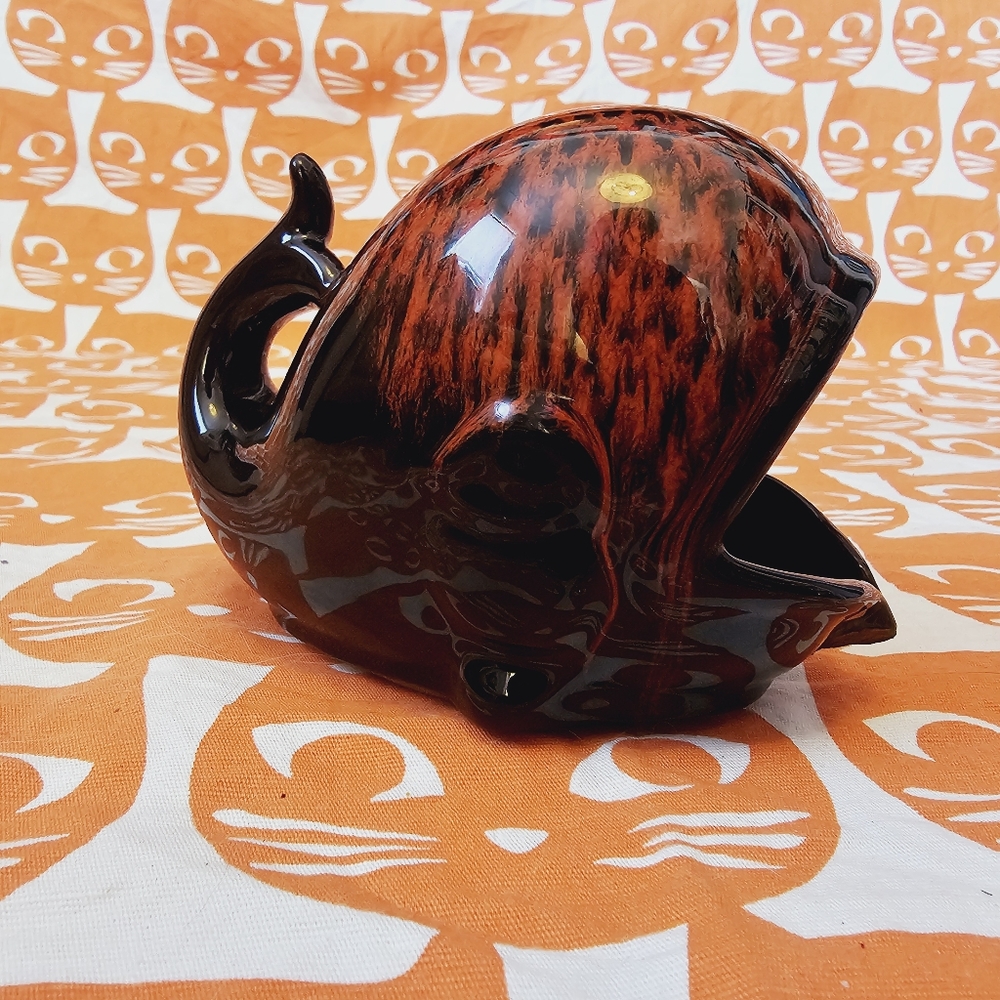 Vintage Collingwood Red drip pottery Whale ashtray or sponge holder, adorable!